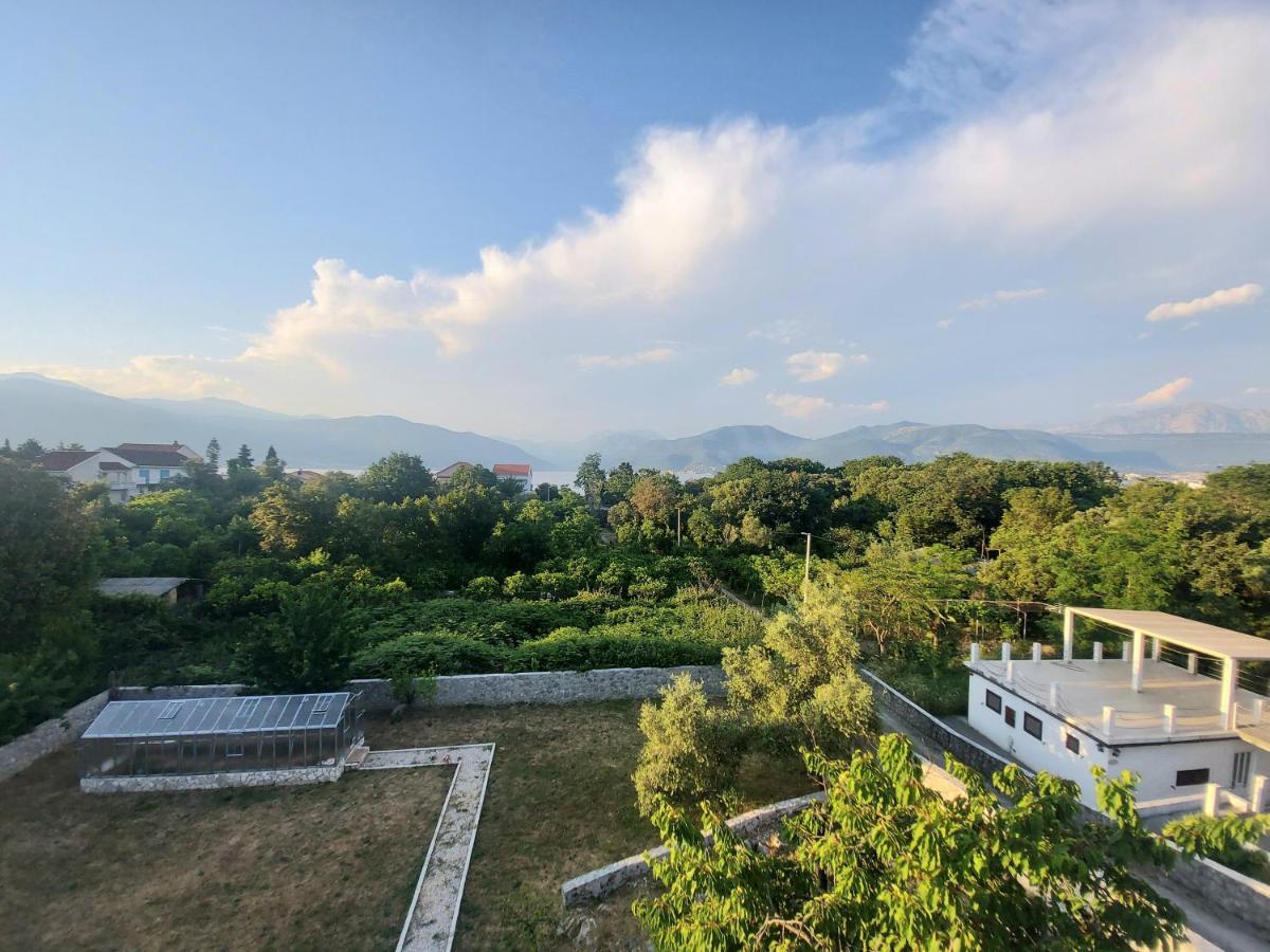 Dk Apartments Krasici Tivat Exteriör bild