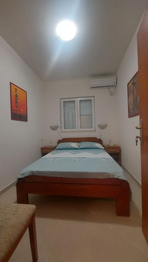 Dk Apartments Krasici Tivat Exteriör bild